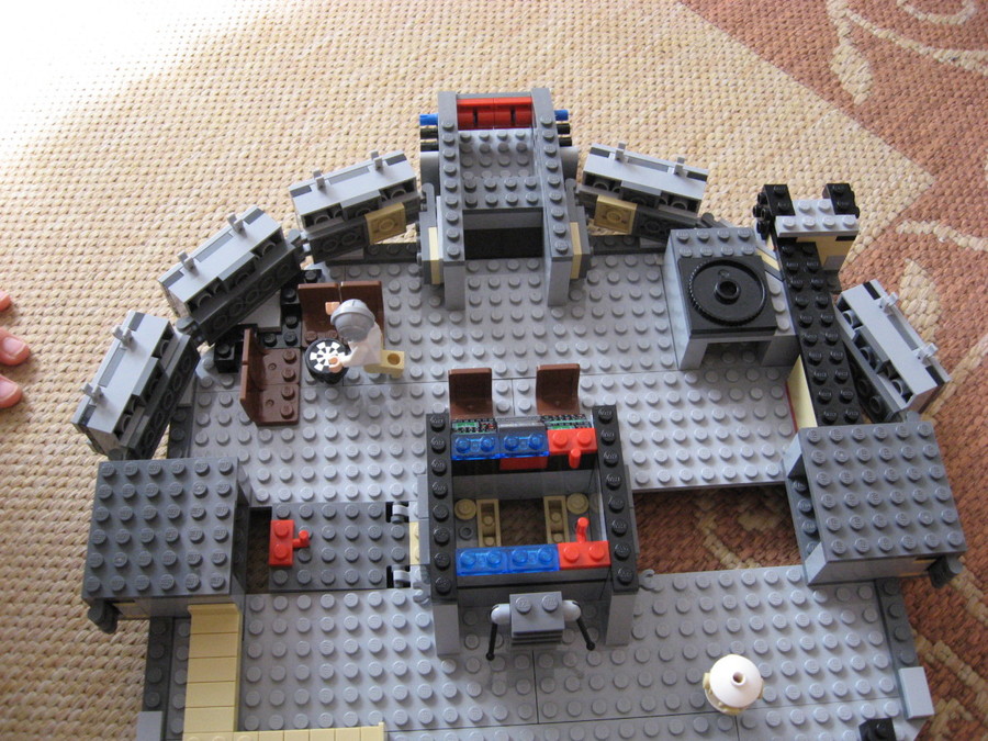 StarWars Milleneum Falcon
