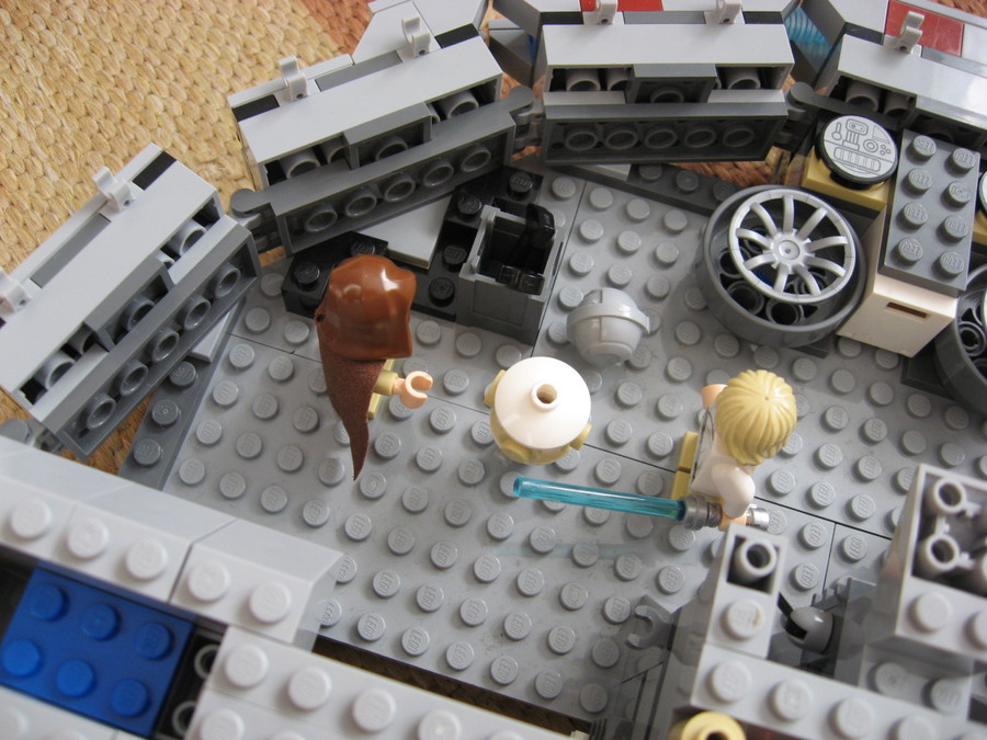 StarWars Milleneum Falcon
