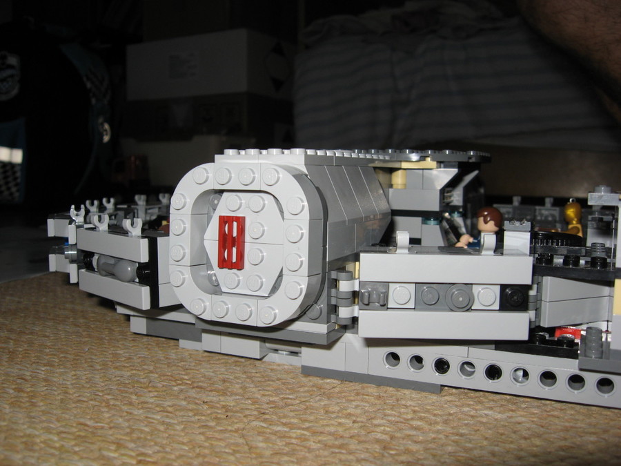 StarWars Milleneum Falcon