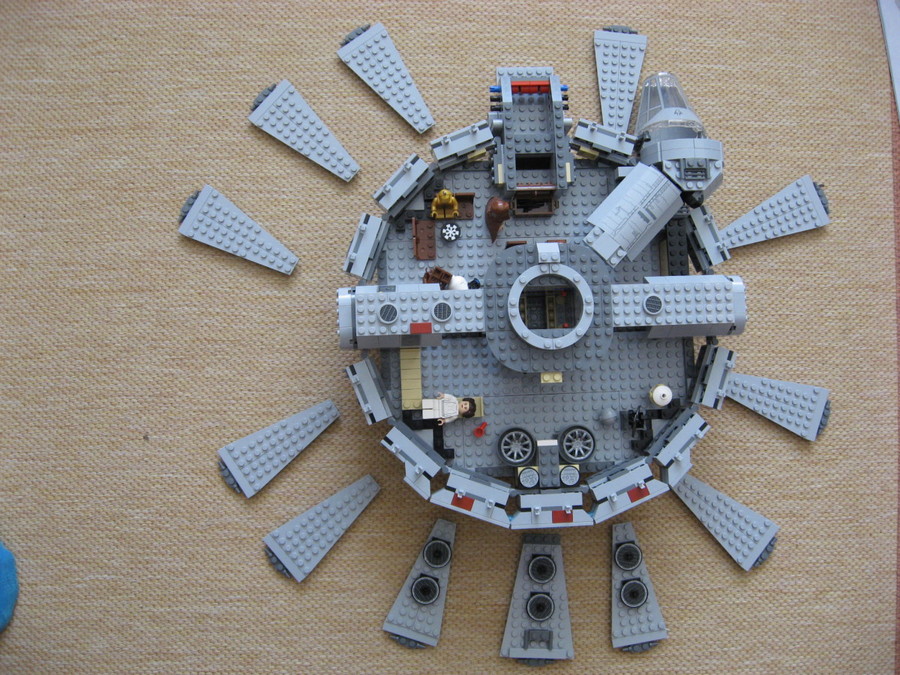 StarWars Milleneum Falcon