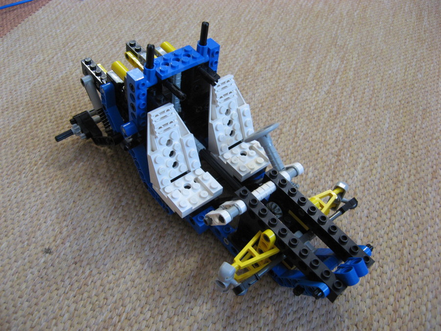 8437 Future Car 1997-ből