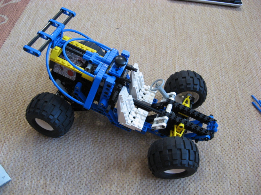 8437 Future Car 1997-ből