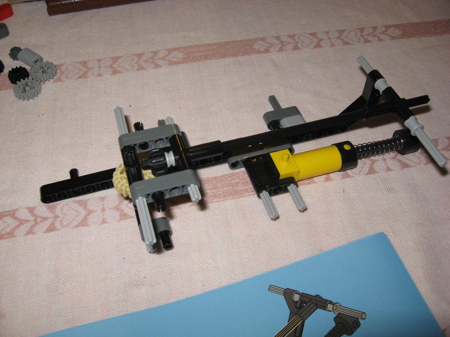8049 Traktor pneumatikus utánfutóval