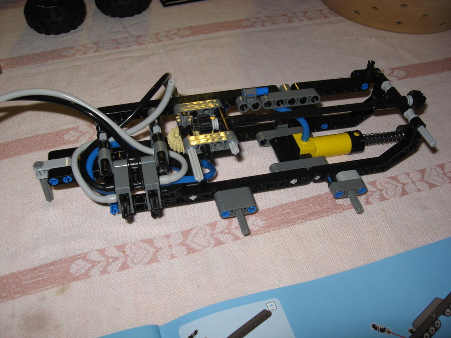8049 Traktor pneumatikus utánfutóval