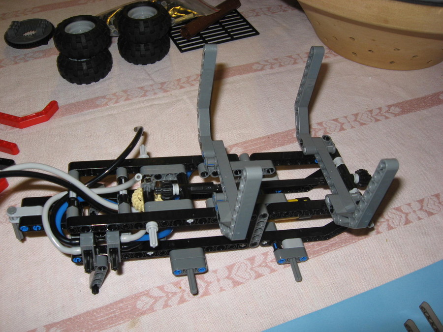 8049 Traktor pneumatikus utánfutóval