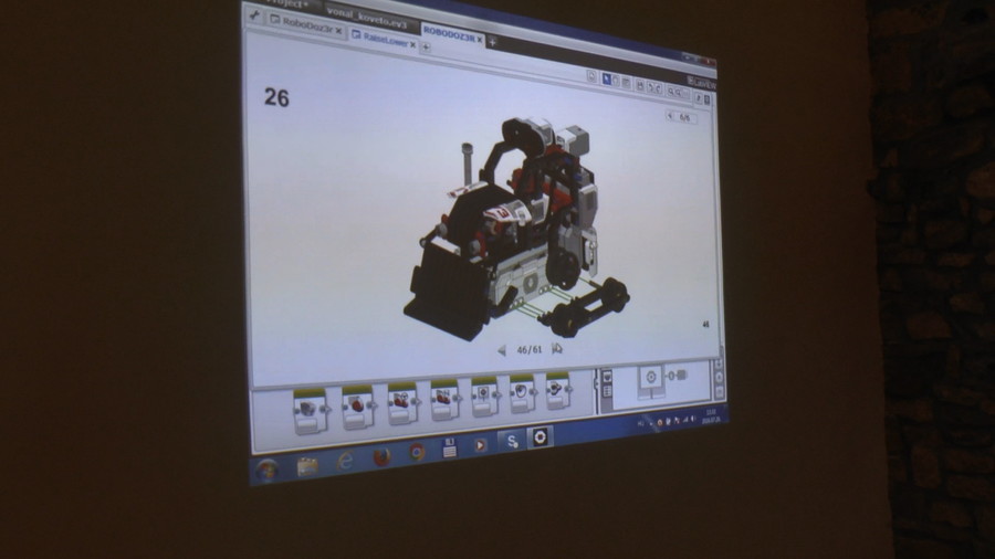 Lego robotokat építettünk