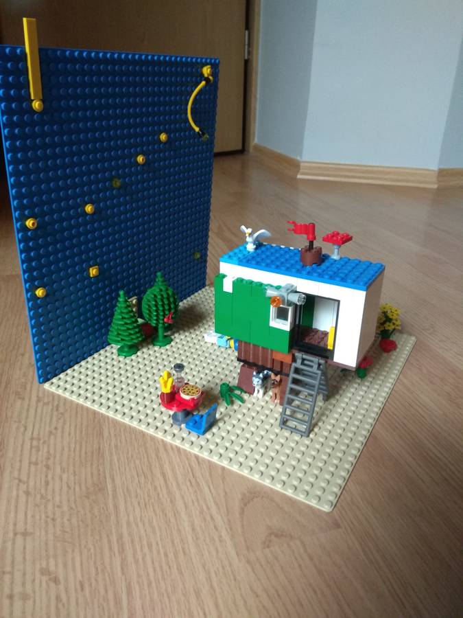 Csillagnézés a lombház mögött