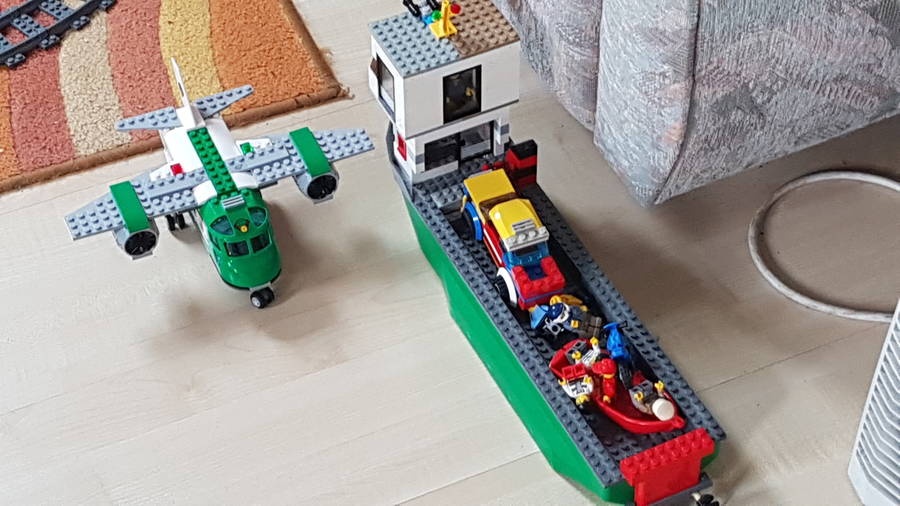 Lego Balatonszárszó vasútállomás 