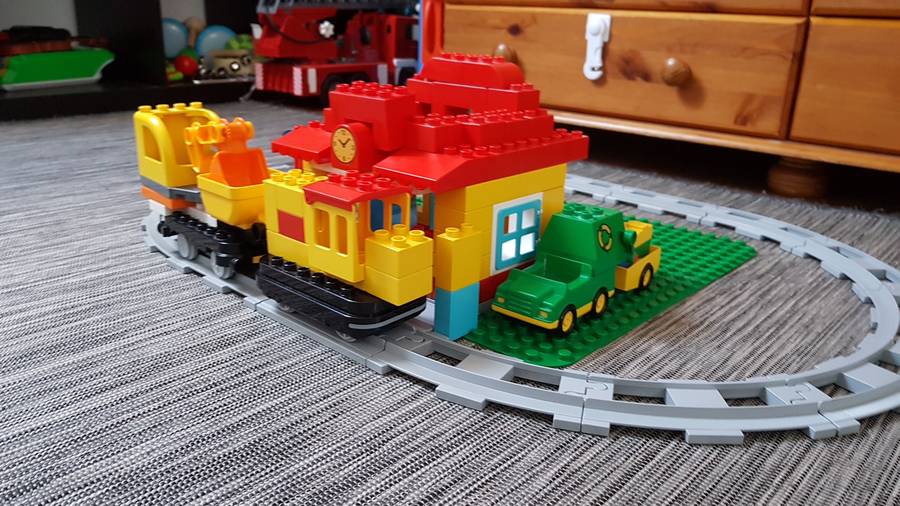 Lego Duplo vasútállomás