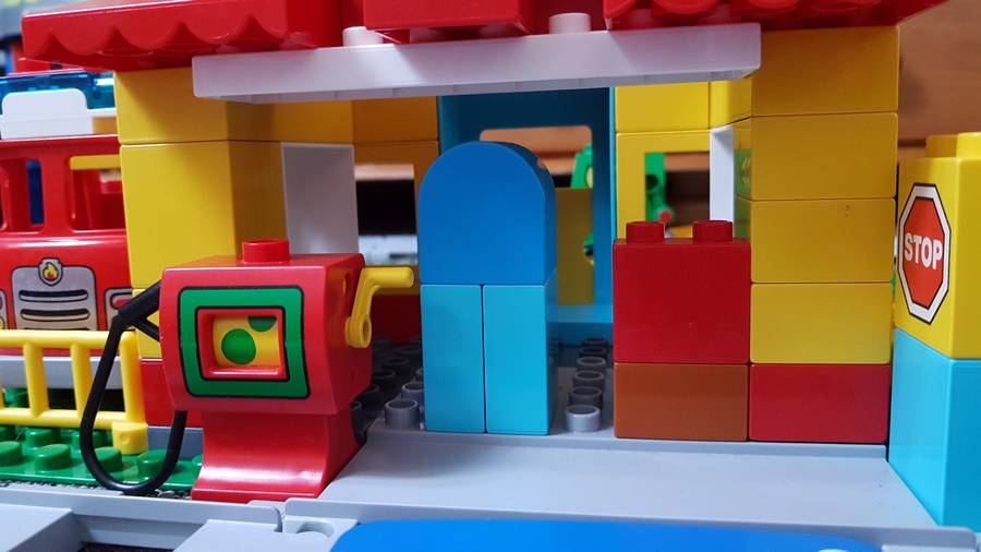 Lego Duplo vasútállomás