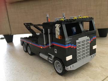 Terminátor 2. -  Freightliner FLA