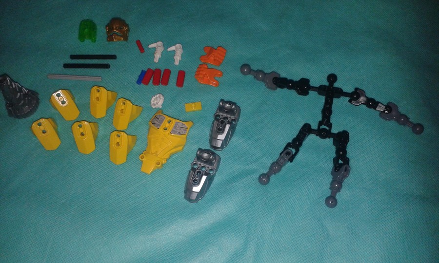 Hero Factory hős