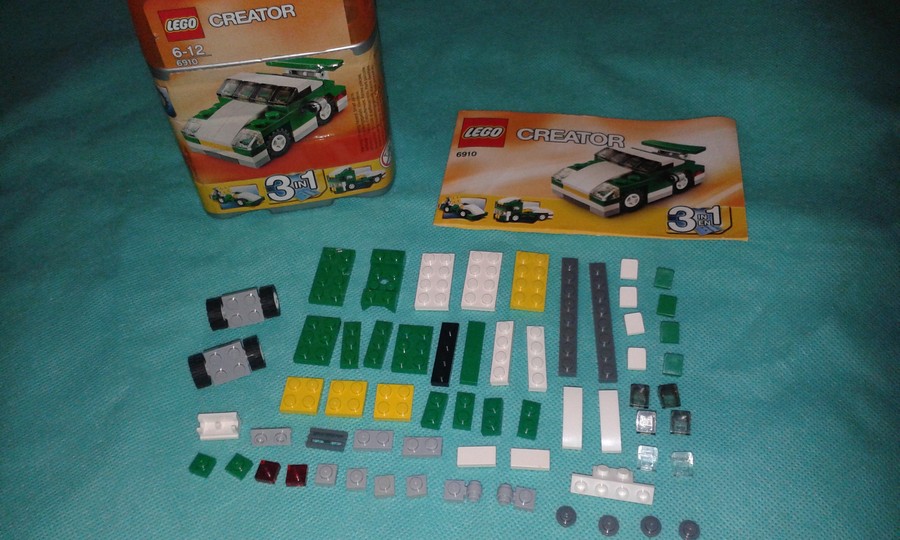 Mini sportautó
