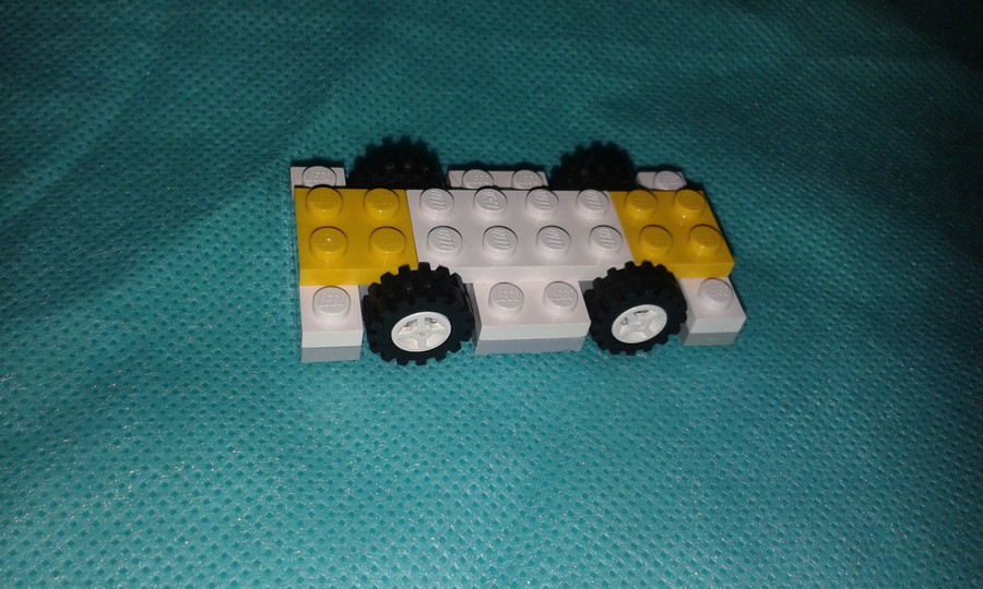 Mini sportautó
