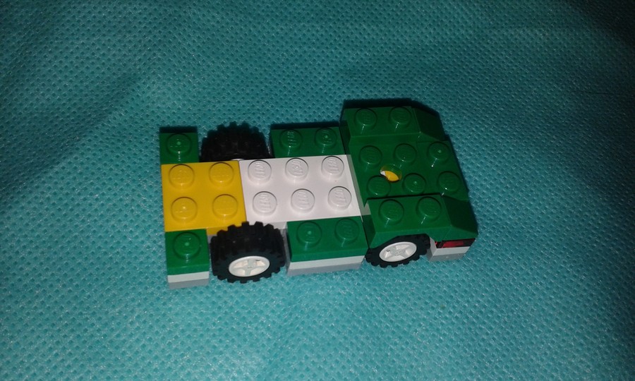 Mini sportautó