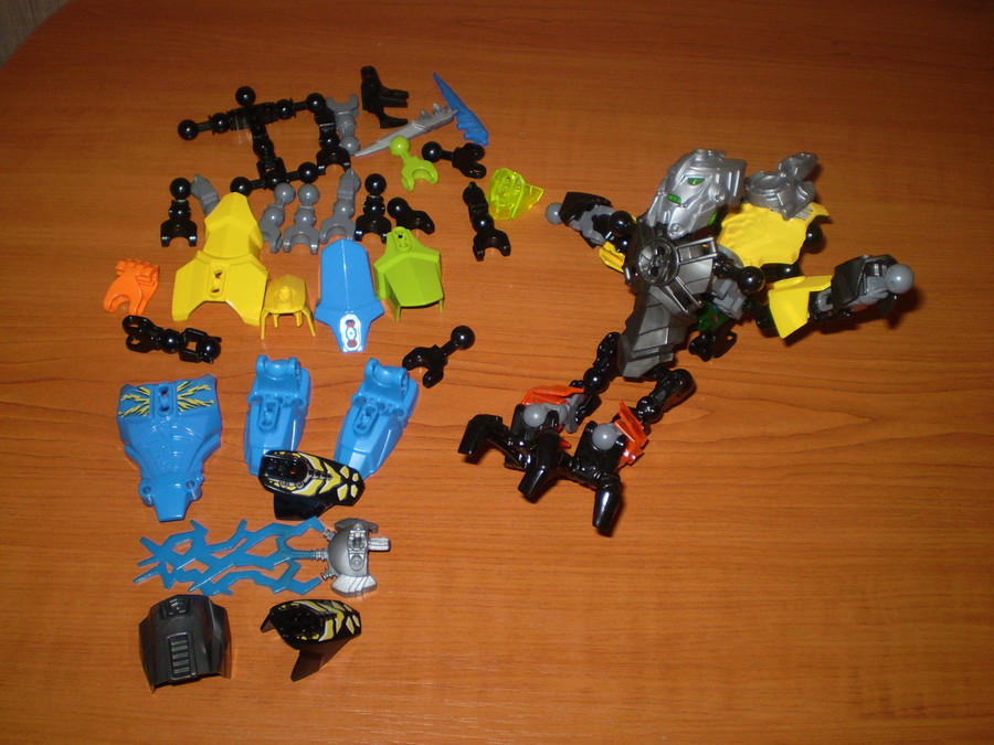 Hero Factory egyveleg