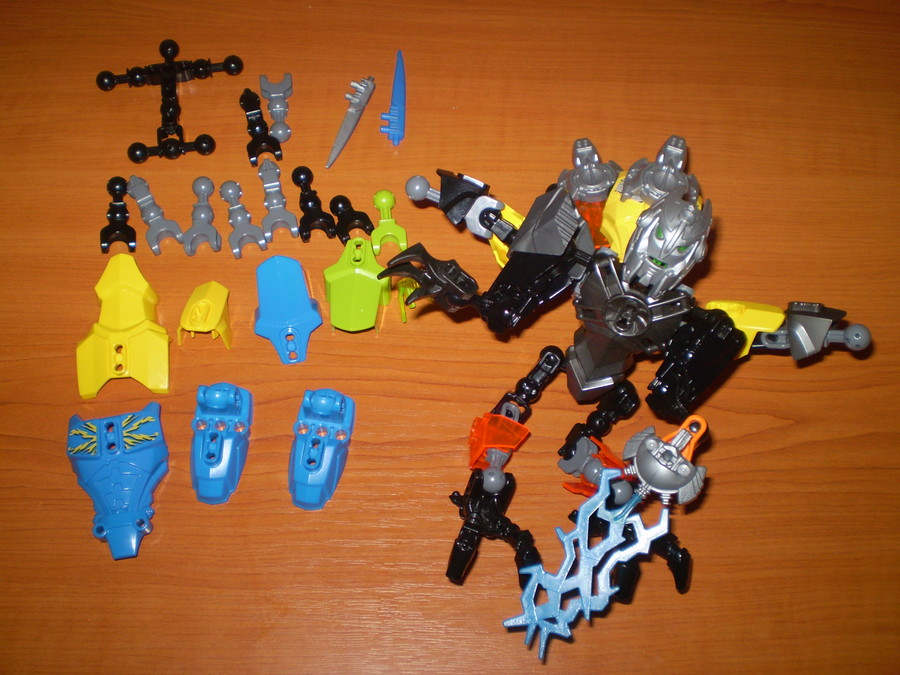 Hero Factory egyveleg
