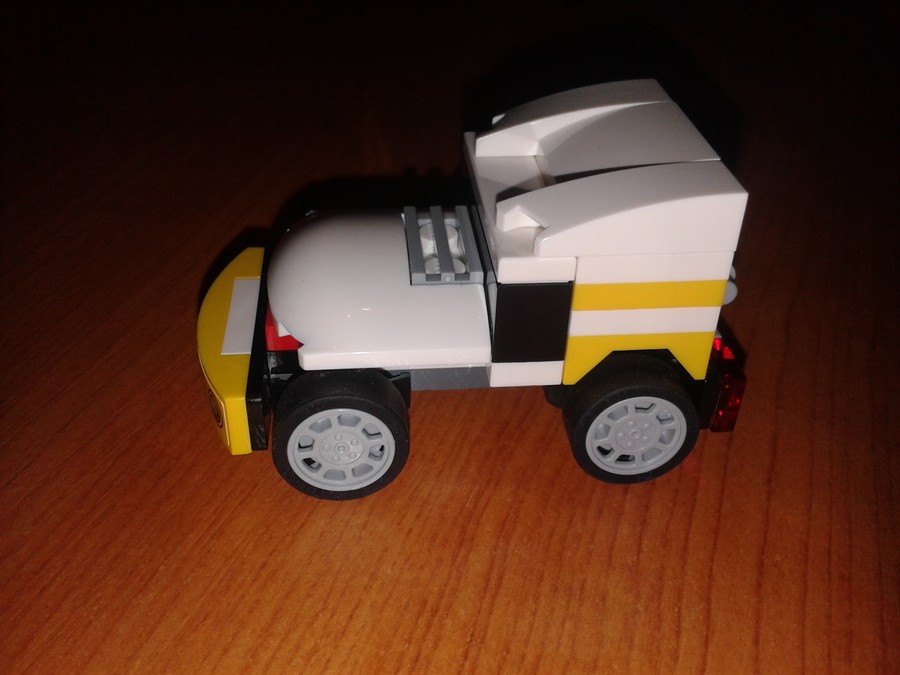 Shell Tankerből kisautó