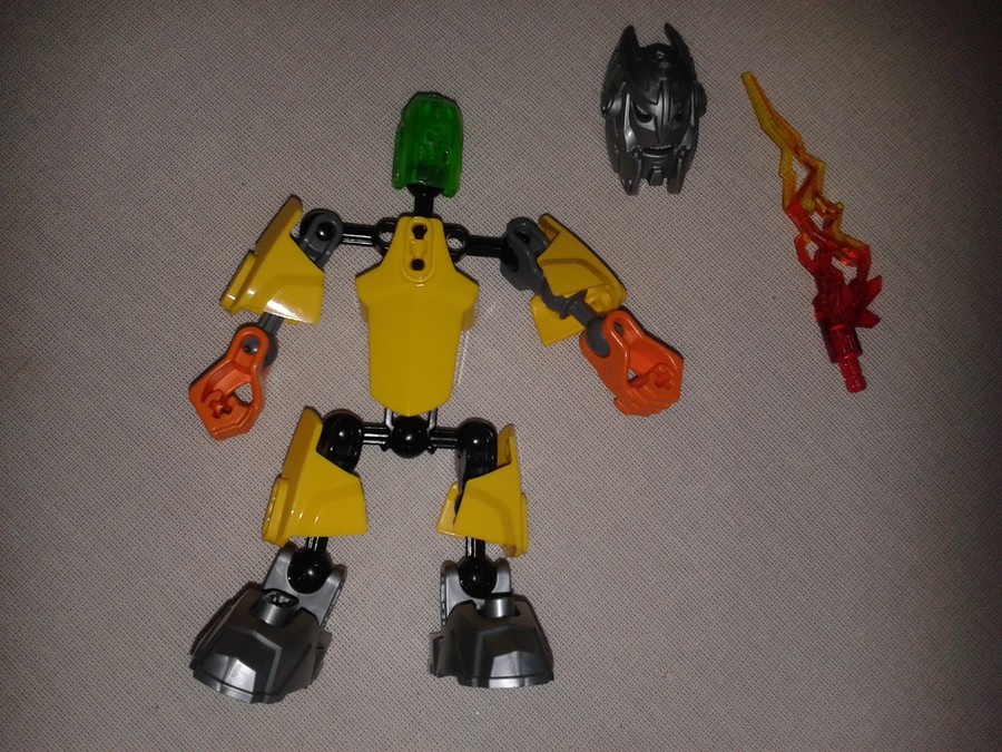 Hero Factory emberke