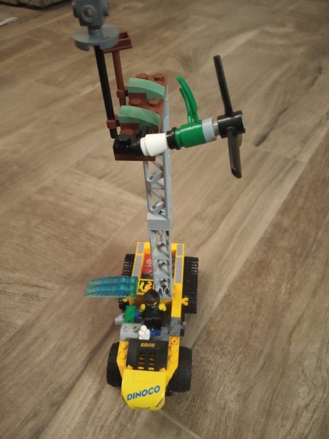 Extra menő pengés Ninjago járgány