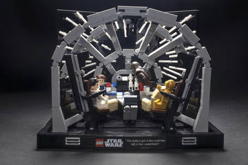 Millennium Falcon Cockpit Diorama
