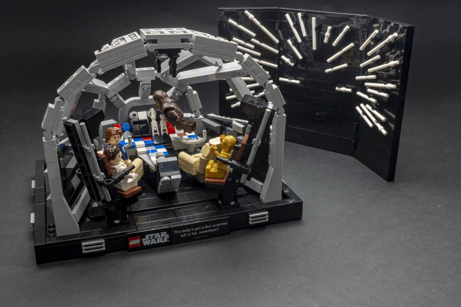 Millennium Falcon Cockpit Diorama