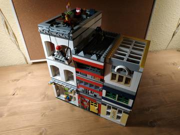LEGO Épületsor- Saját építésű