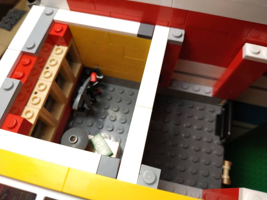 LEGO Épületsor- Saját építésű
