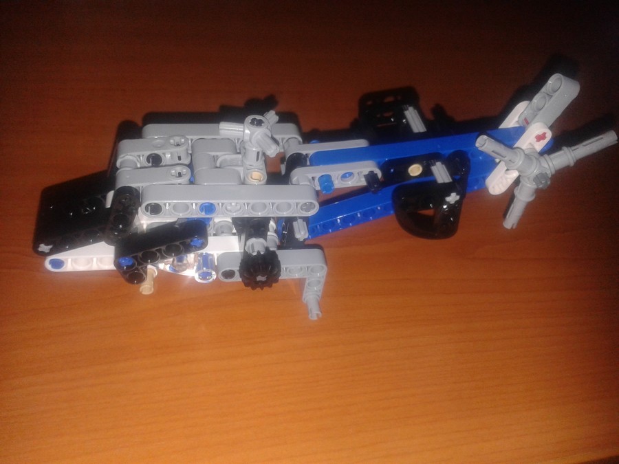 Technic egyrotoros helikopter