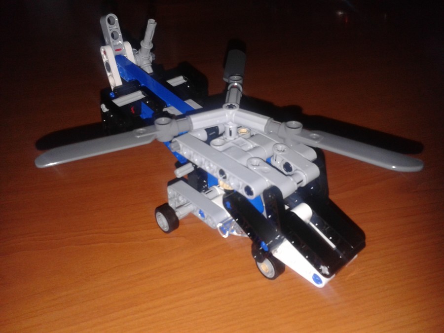 Technic egyrotoros helikopter