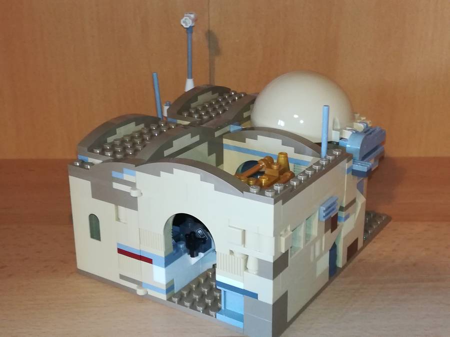 Mos Eisley Cantina