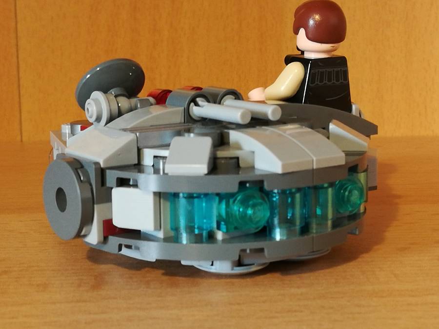 Millennium Falcon Microfighter