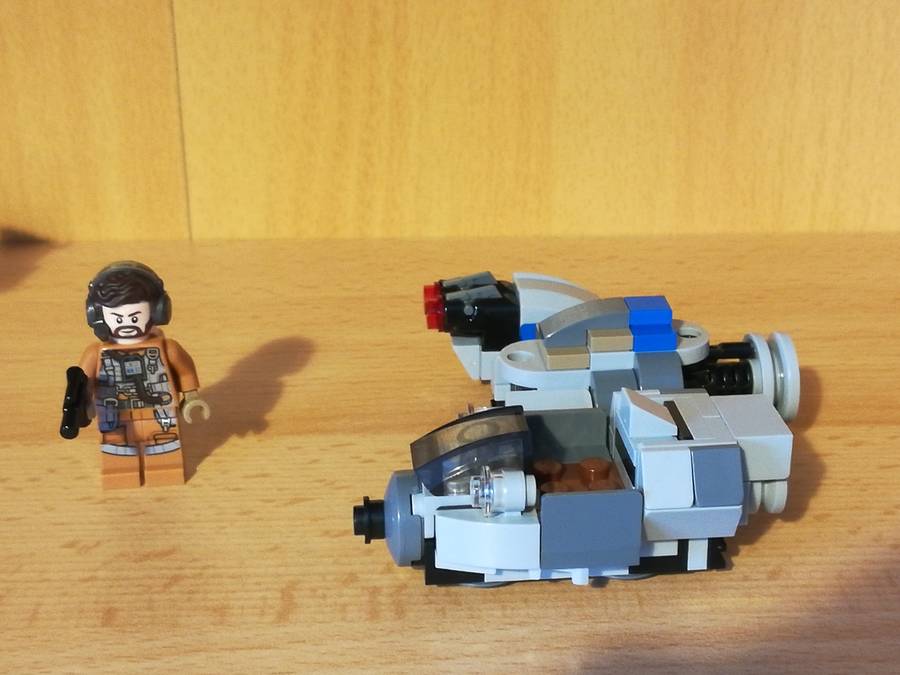 Ski Speeder vs. First Order Walker Microfighters