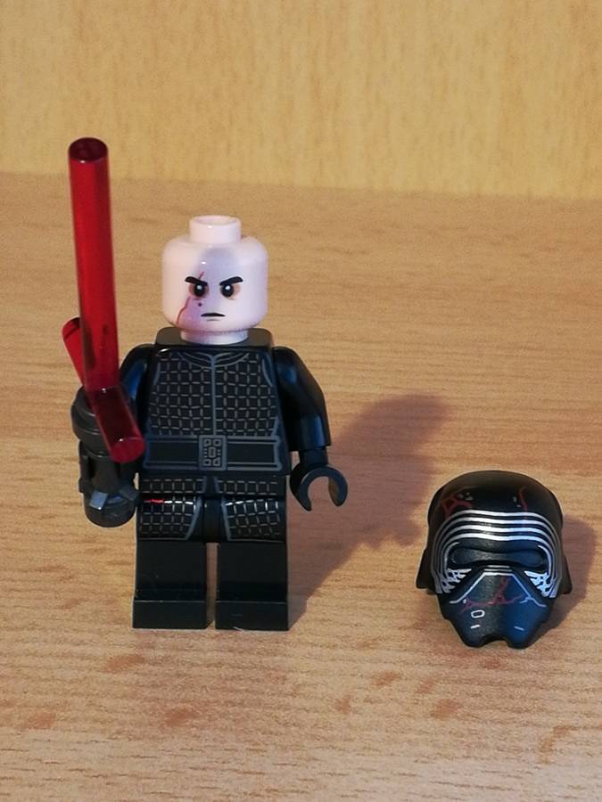 Kylo Ren's Shuttle Microfighter