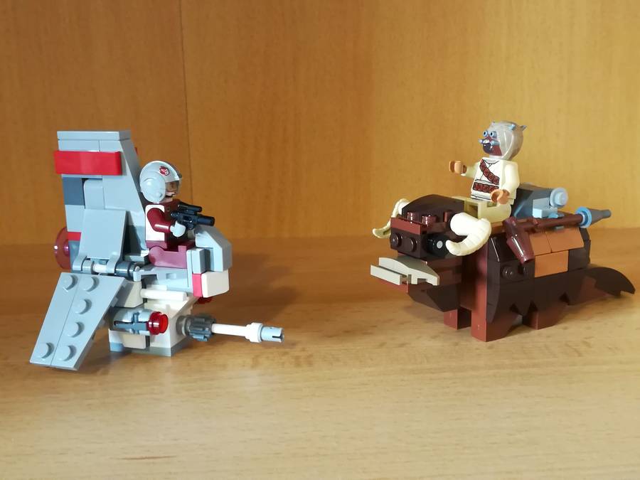 T-16 Skyhopper vs Bantha Microfighters