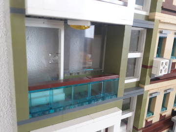 Irodaház és panel
