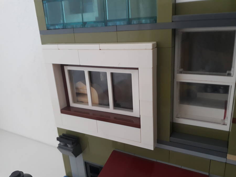 Irodaház és panel