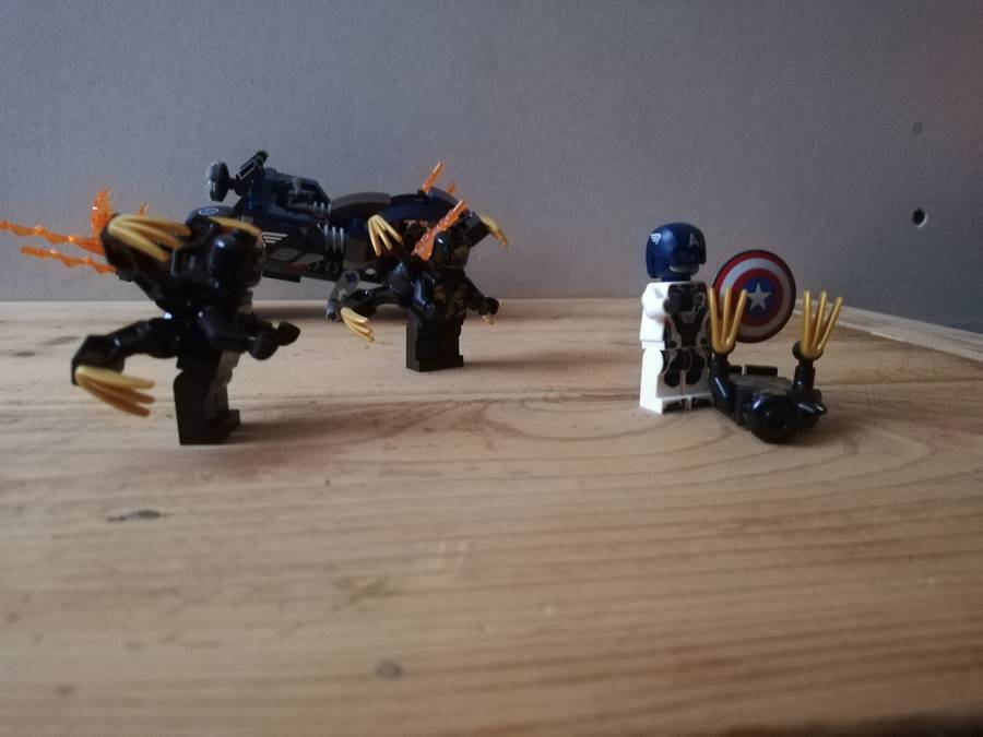 Amerika Kapitány VS Outrider-ek