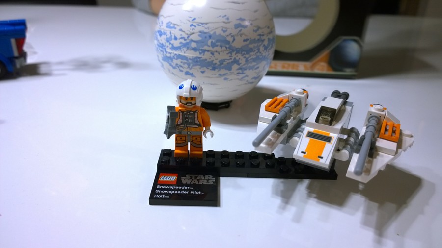 4S/1 Star Wars Hoth bolygó építés
