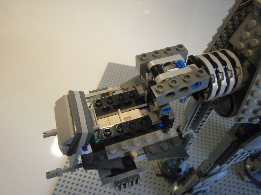 AT-AT lépegető építése