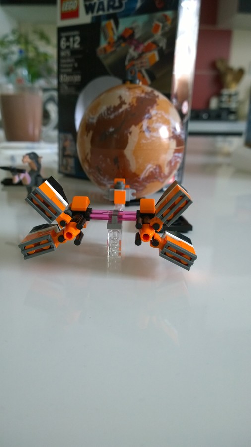 1S/2 Tatooine bolygó építése