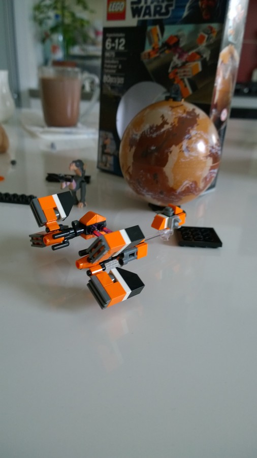 1S/2 Tatooine bolygó építése