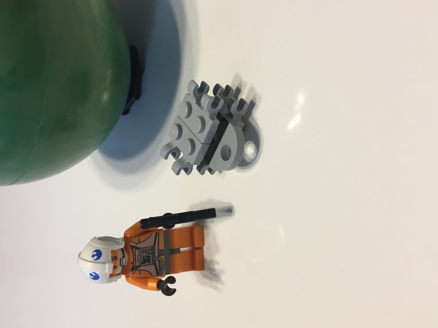 2S/1 Yavin 4 bolygó építése