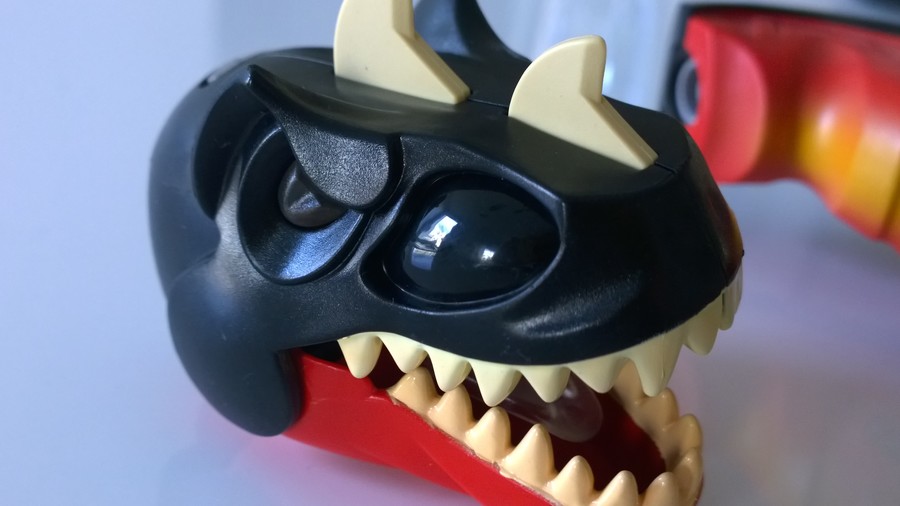 Red T-Rex építése