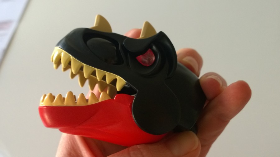 Red T-Rex építése