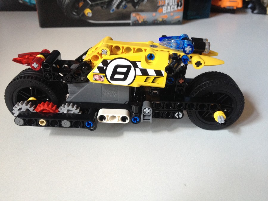 42058 Kaszkadőr motor építése