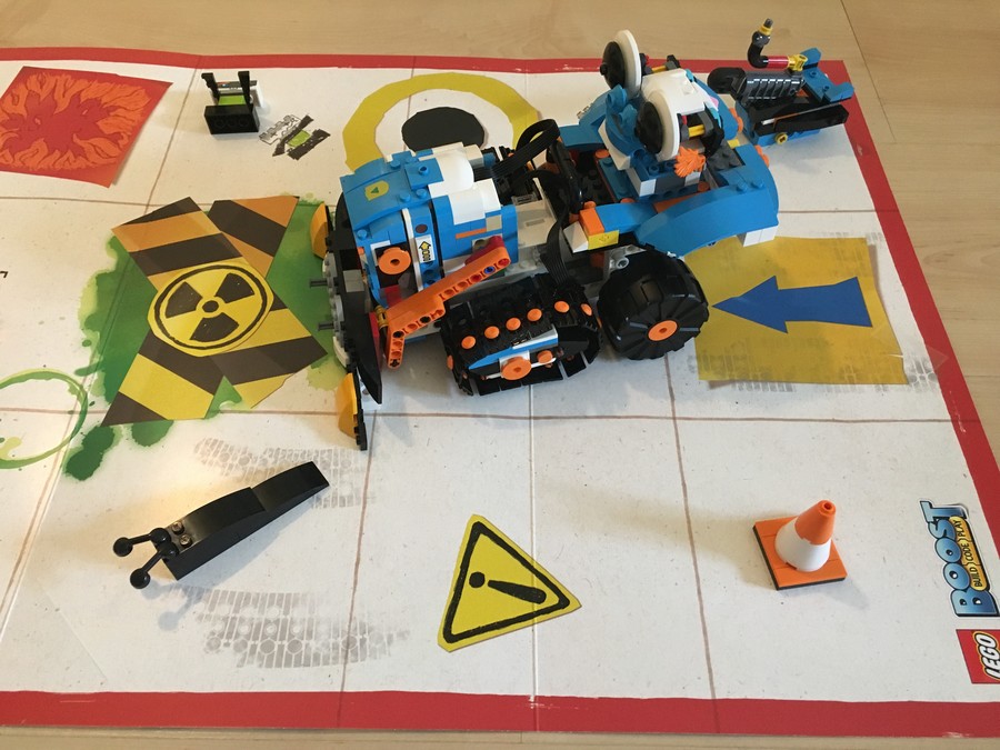 17101 Lego Boost M.T.R. 4-es őrült munkagép
