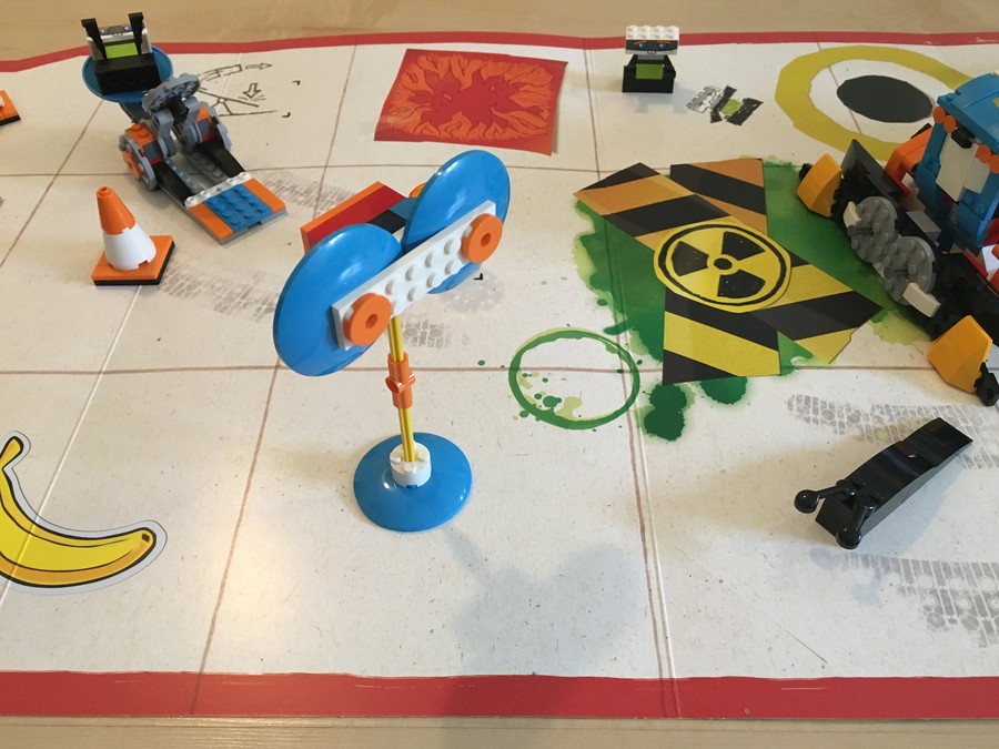 17101 Lego Boost M.T.R. 4-es őrült munkagép