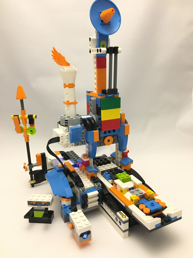 17101 Lego Boost Automata építőnk (Muki gyártó sor)
