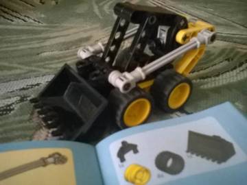Lego Technic Bobcat